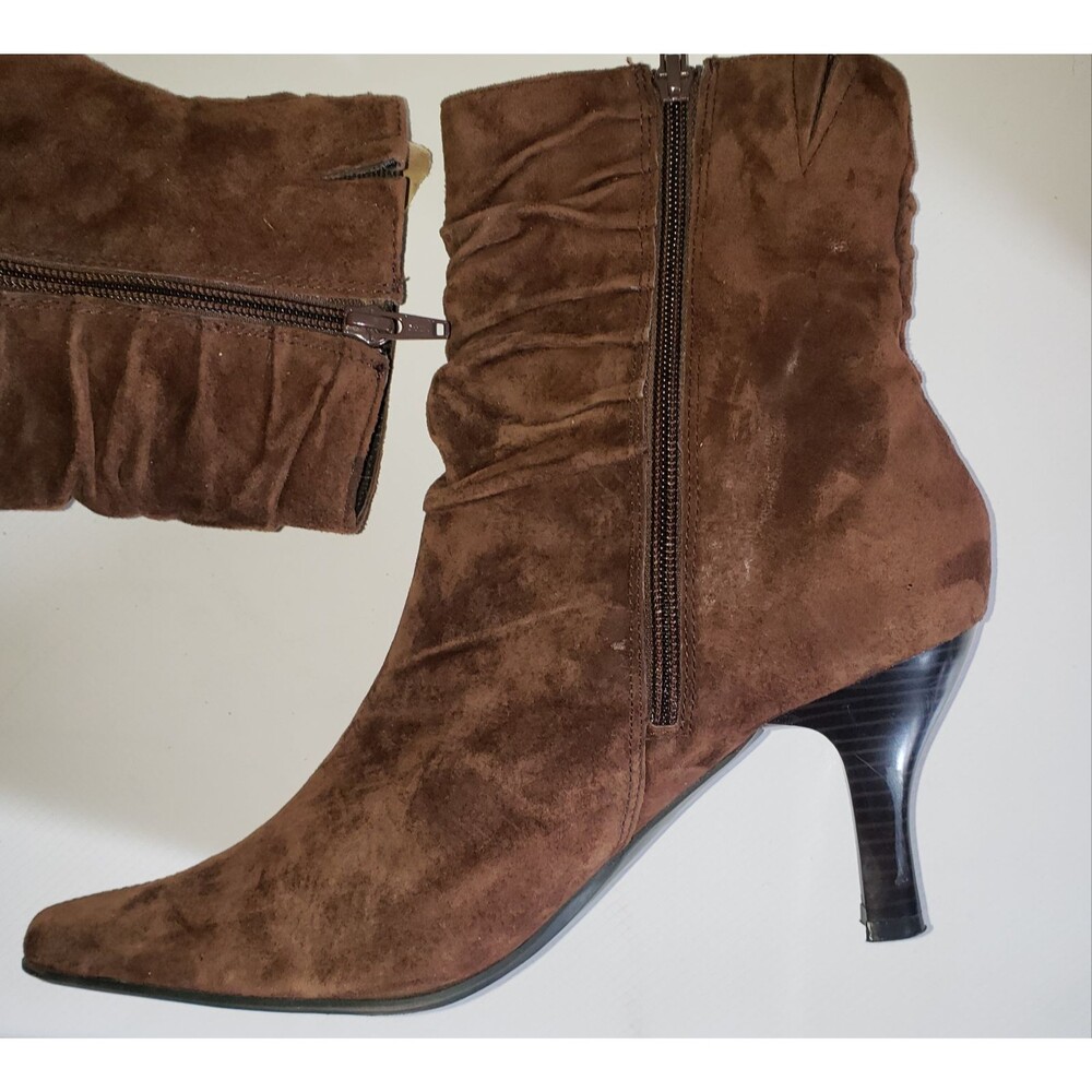 White Mountain Chantel  Chocolate Brown